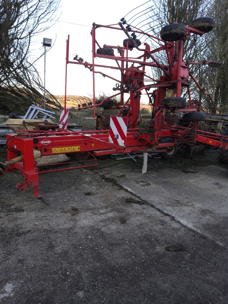 /photos/87205102620200210 Kuhn 7301 Rake.jpg